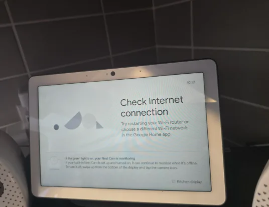Kitchen tablet showing offline sync